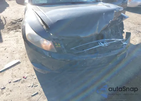 2009 Honda Accord 2.4 Lx z USA, uszkodzony, nr VIN 1HGCP26389A115573